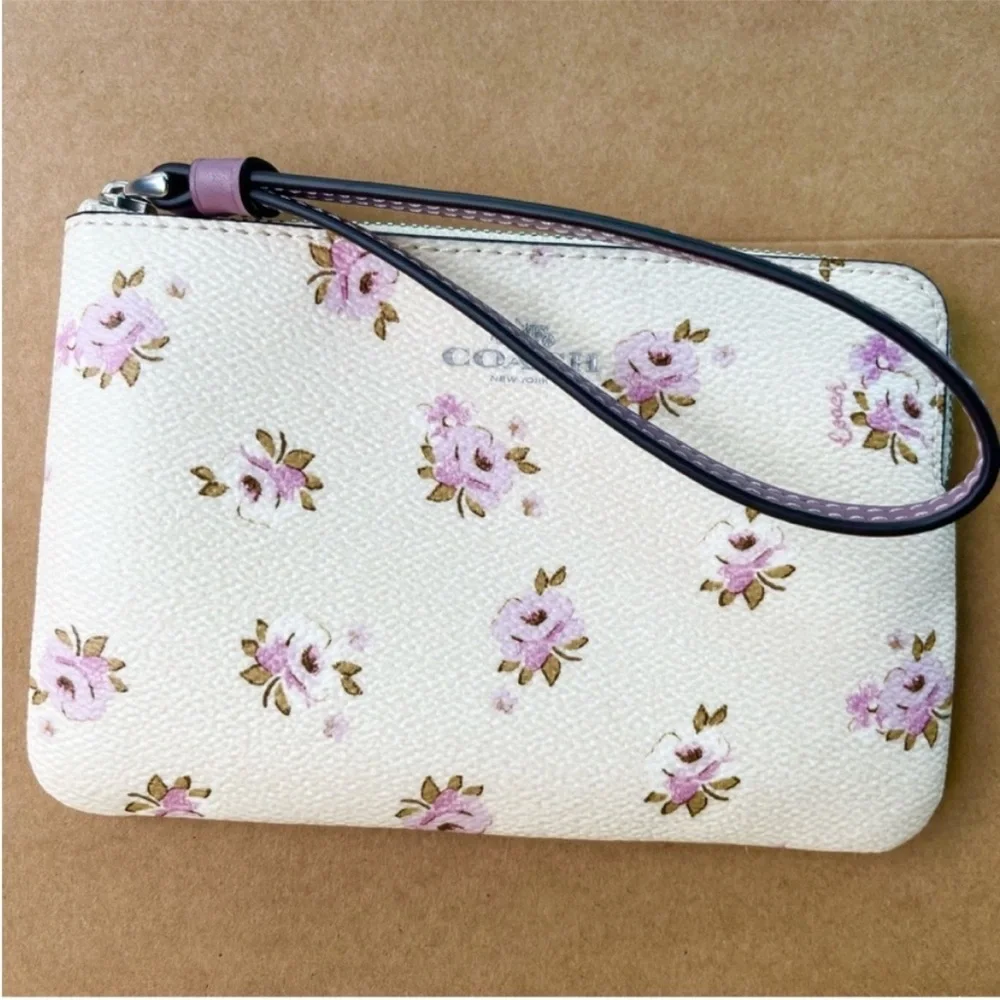 Coach Corner Zip Wristlet With Floral Print # CAL72 - Picture 2 of 6